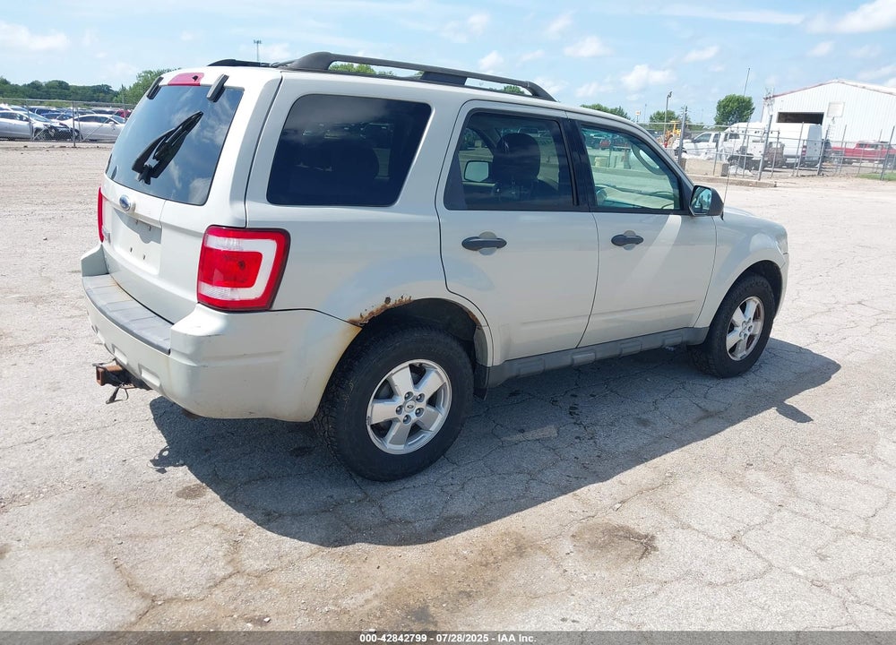 2009 FORD ESCAPE XLT VIN: 1FMCU03G49KB47140