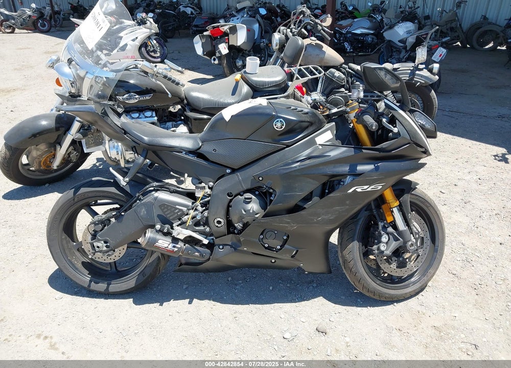 2017 YAMAHA YZFR6 C VIN: JYARJ28Y1HA001041