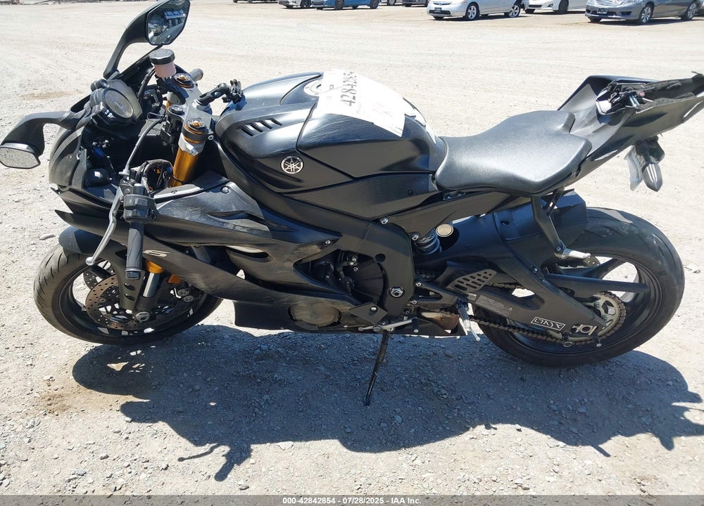 2017 YAMAHA YZFR6 C VIN: JYARJ28Y1HA001041