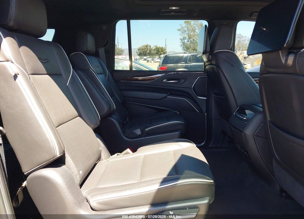 2021 CADILLAC ESCALADE ESV VIN: 1GYS4KKL7MR405431