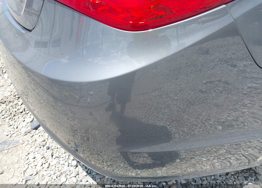 2012 HYUNDAI SONATA VIN: 5NPEB4AC3CH323353