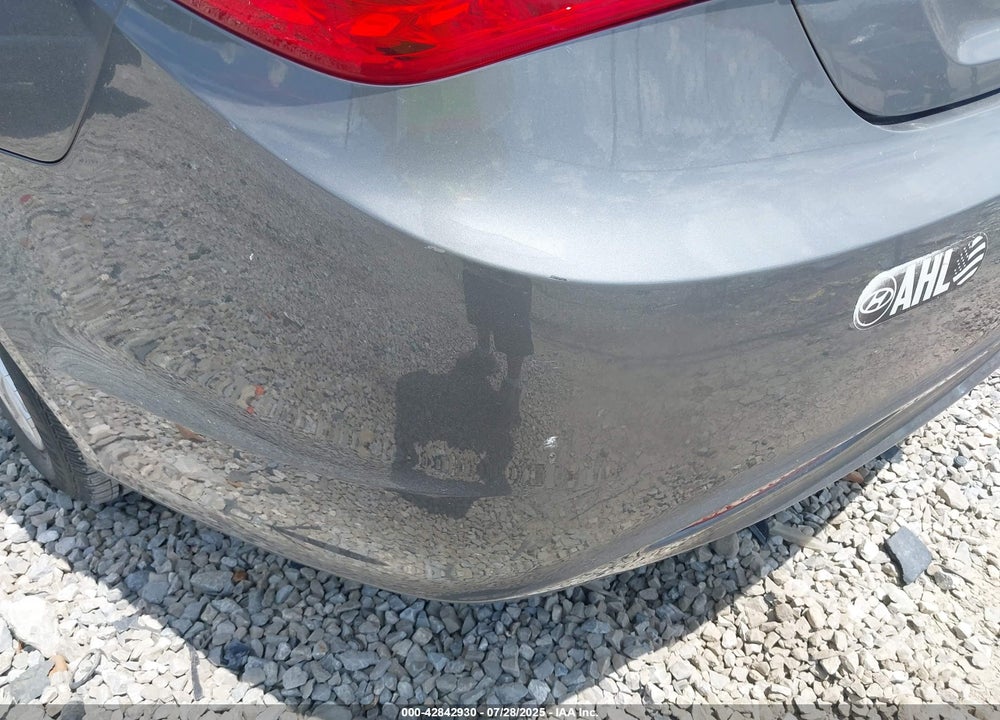 2012 HYUNDAI SONATA VIN: 5NPEB4AC3CH323353