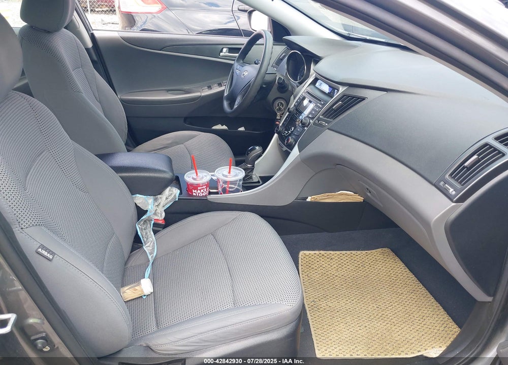 2012 HYUNDAI SONATA VIN: 5NPEB4AC3CH323353