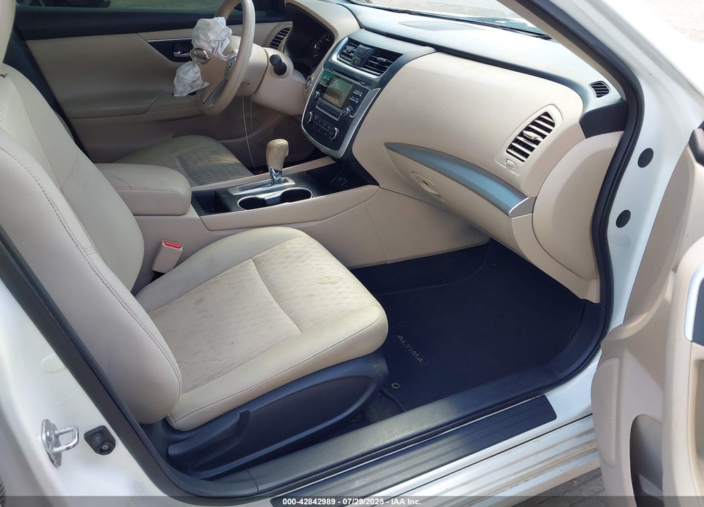 2016 NISSAN ALTIMA VIN: 1N4AL3AP7GN306608