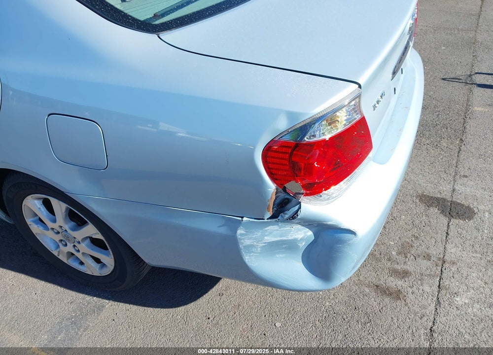 2005 TOYOTA CAMRY LE V6/XLE V6 VIN: JTDBF32K050161561