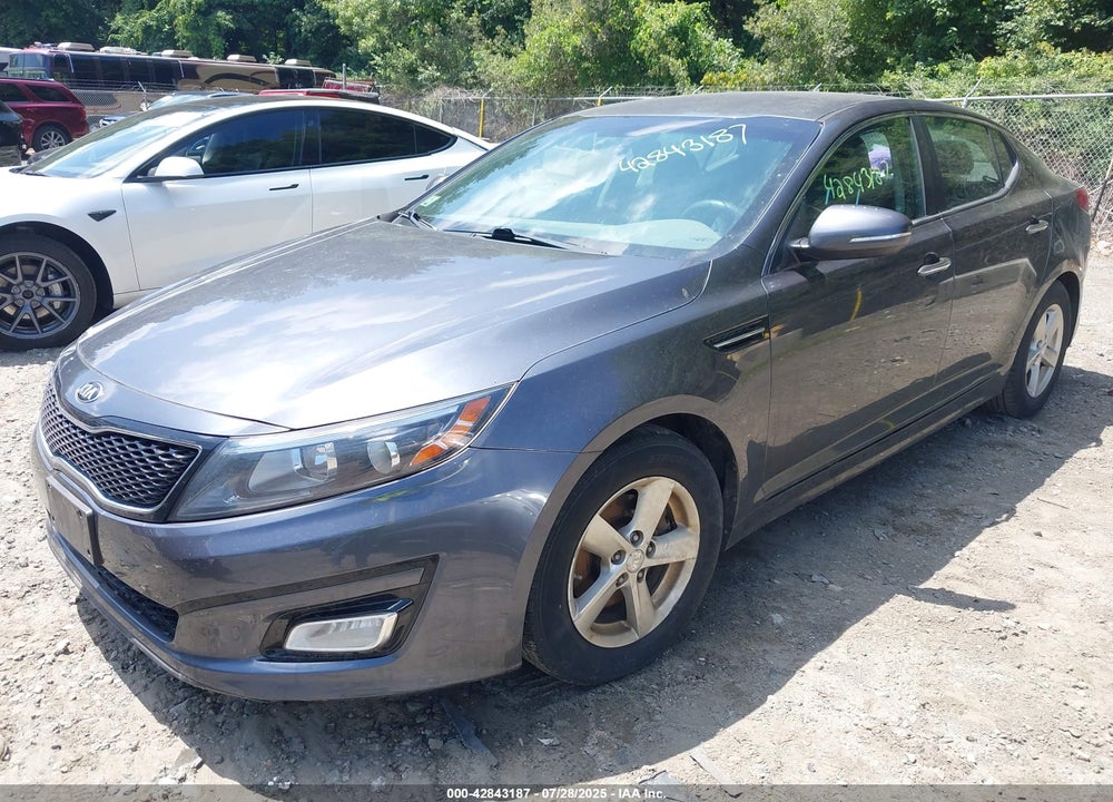 2015 KIA OPTIMA VIN: KNAGM4A70F5628977