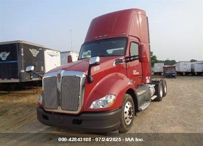 2020 KENWORTH T680 VIN: 1XKYDP9XXLJ307341