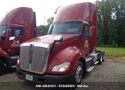 2020 KENWORTH T680 VIN: 1XKYDP9X7LJ307345