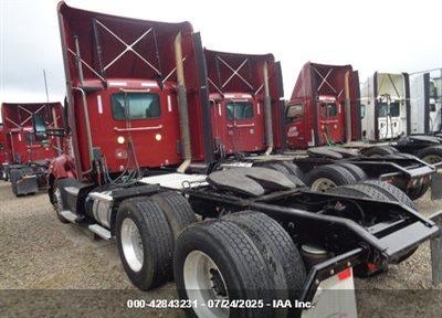2020 KENWORTH T680 VIN: 1XKYDP9X7LJ307345