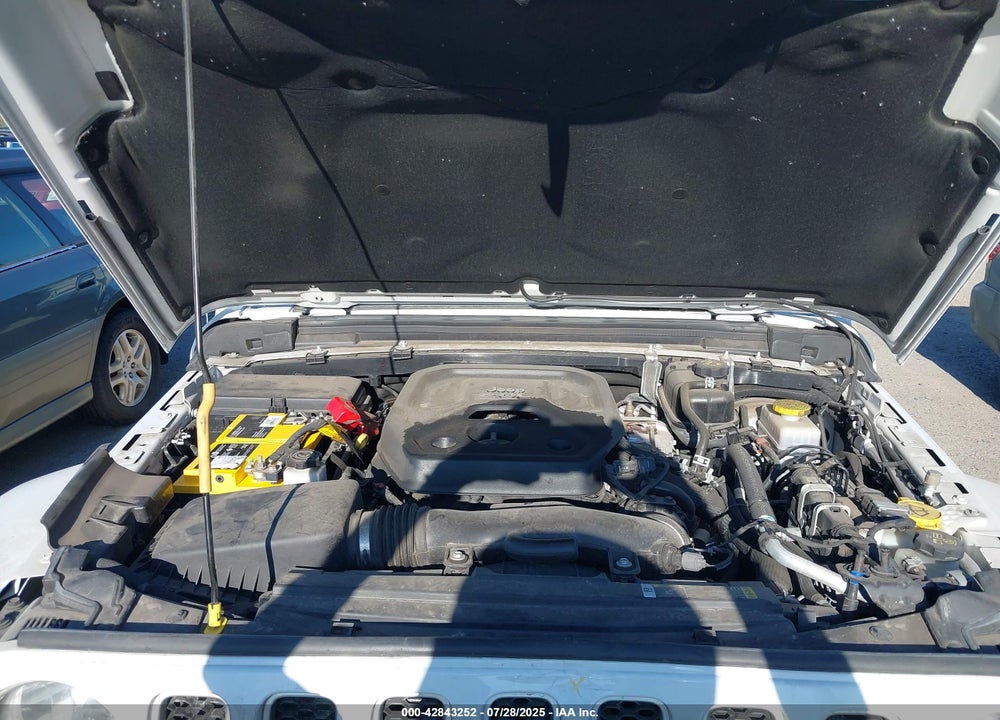 2021 JEEP WRANGLER UNLIMITED SAHARA 4X4 VIN: 1C4HJXEN5MW592575