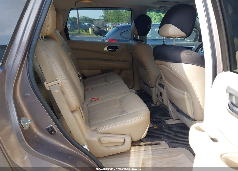 2014 NISSAN PATHFINDER VIN: 5N1CR2MM3EC650776
