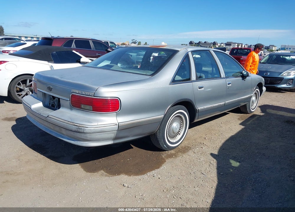 1994 CHEVROLET CAPRICE CLASSIC LS VIN: 1G1BN52W9RR112080
