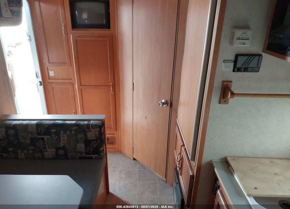2007 CHALET TAKENA VIN: 1C9T618257A725289