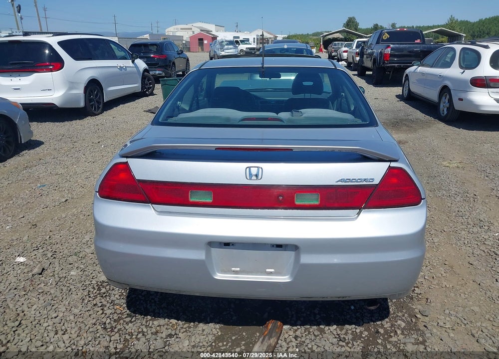 2001 HONDA ACCORD 2.3 EX VIN: 1HGCG325X1A025925