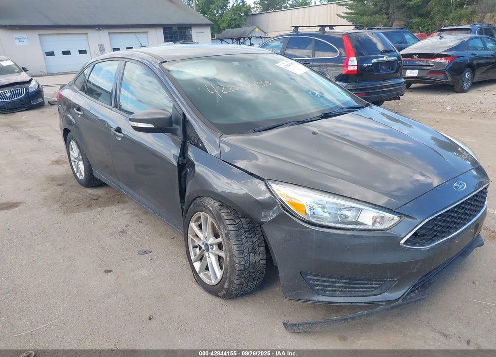 2016 FORD FOCUS VIN: 1FADP3F21GL334804