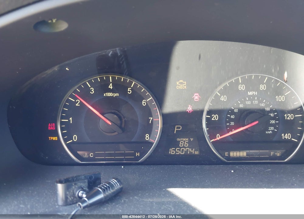 2007 KIA OPTIMA VIN: KNAGE123975114599