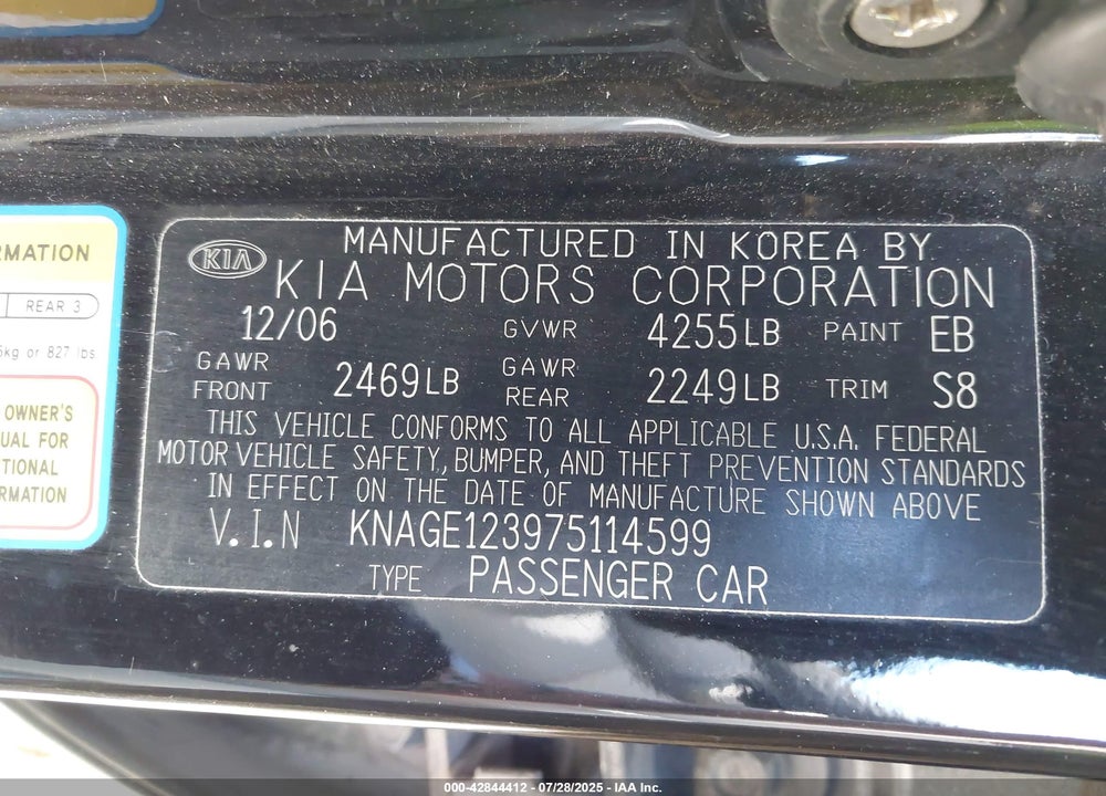 2007 KIA OPTIMA VIN: KNAGE123975114599