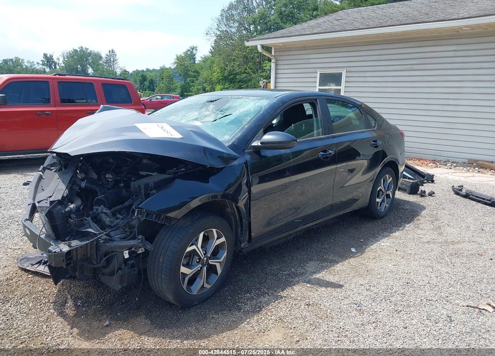 2021 KIA FORTE VIN: 3KPF24AD4ME379398