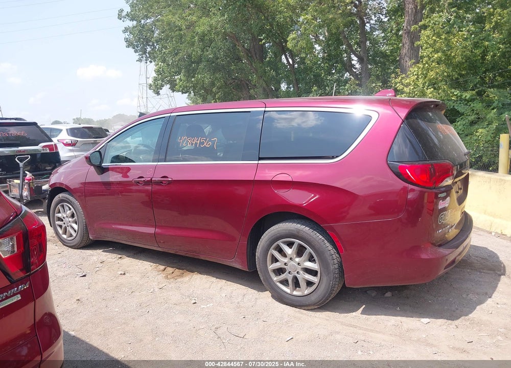 2018 CHRYSLER PACIFICA TOURING VIN: 2C4RC1DG0JR163363