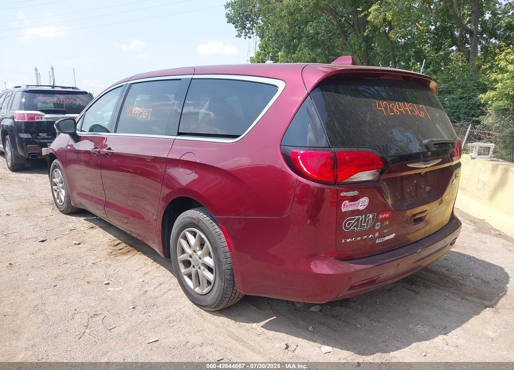 2018 CHRYSLER PACIFICA TOURING VIN: 2C4RC1DG0JR163363
