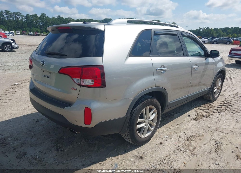 2014 KIA SORENTO VIN: 5XYKT3A60EG538784