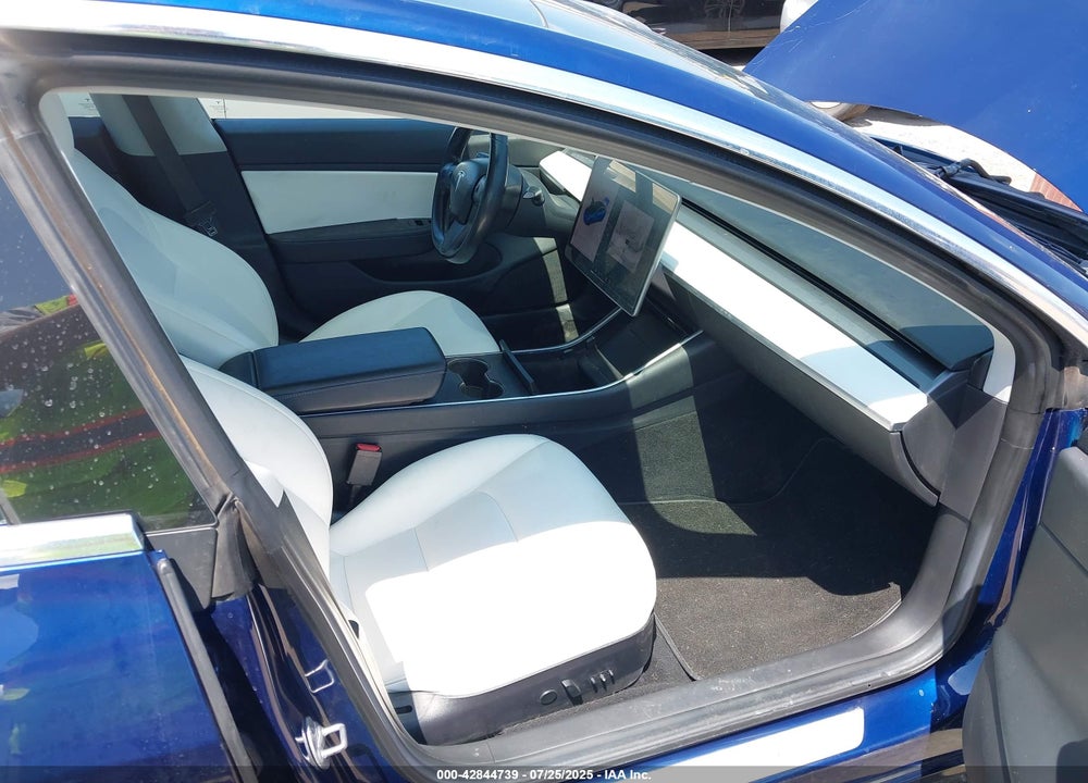 2018 TESLA MODEL 3 VIN: 5YJ3E1EB1JF096545