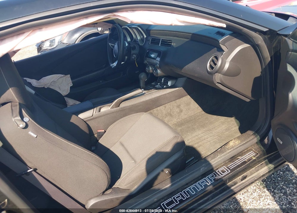 2011 CHEVROLET CAMARO VIN: 2G1FB1ED5B9156672