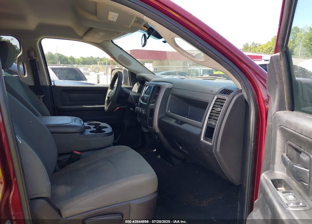 2017 RAM 1500 VIN: 1C6RR7FG5HS673948