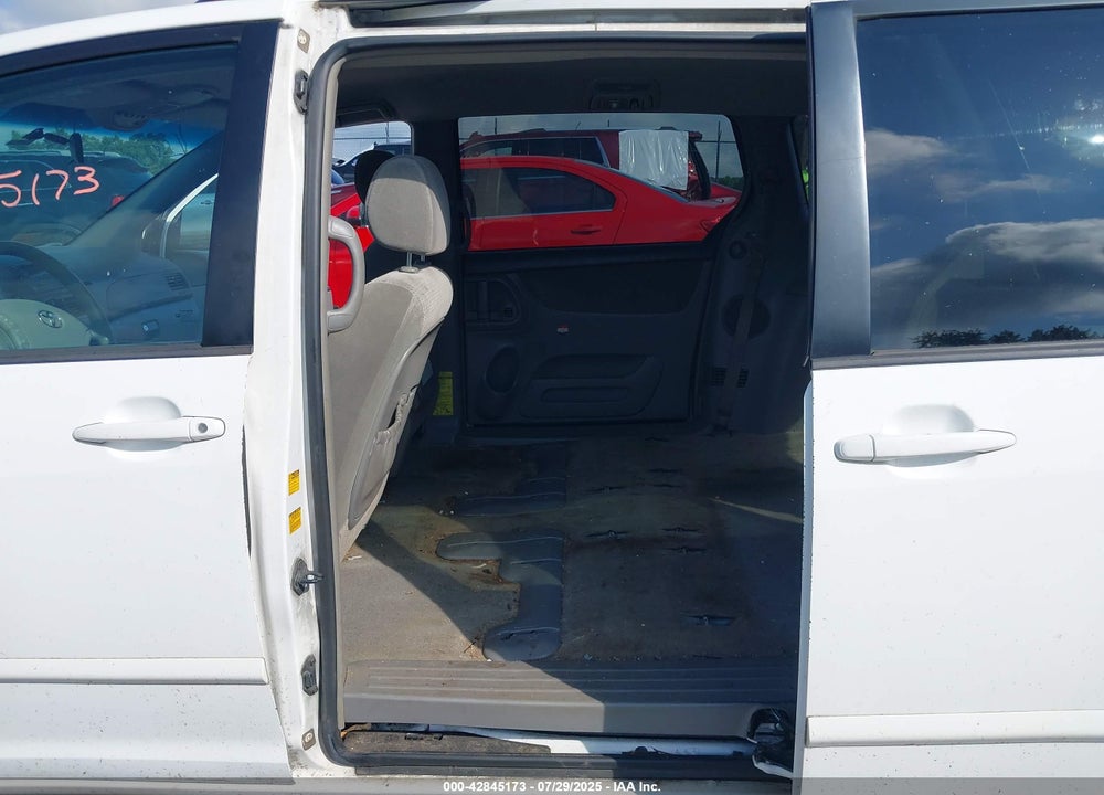 2008 TOYOTA SIENNA LE VIN: 5TDZK23C58S137592