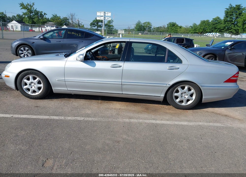 2000 MERCEDES-BENZ S 500 VIN: WDBNG75J8YA089252