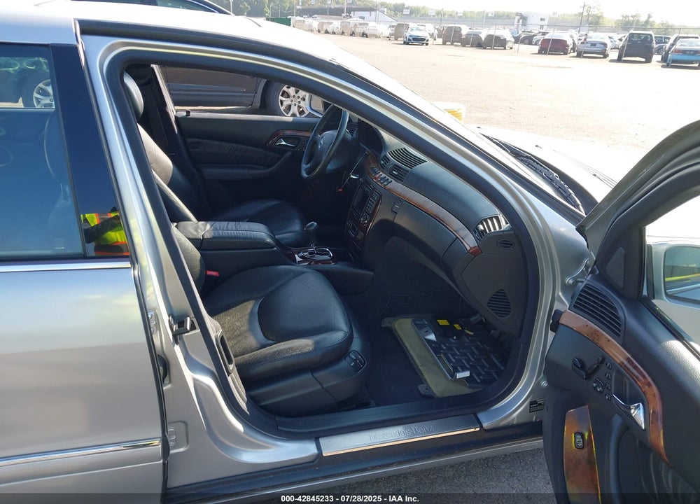 2000 MERCEDES-BENZ S 500 VIN: WDBNG75J8YA089252