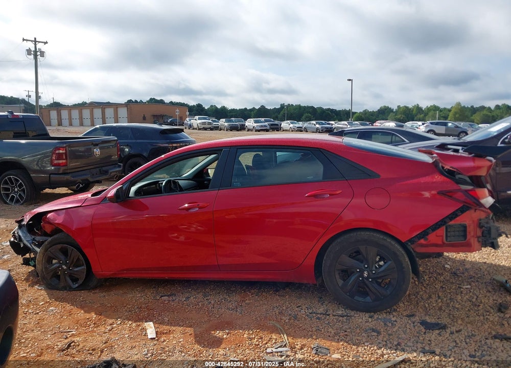 2021 HYUNDAI ELANTRA SEL VIN: 5NPLS4AG2MH029485