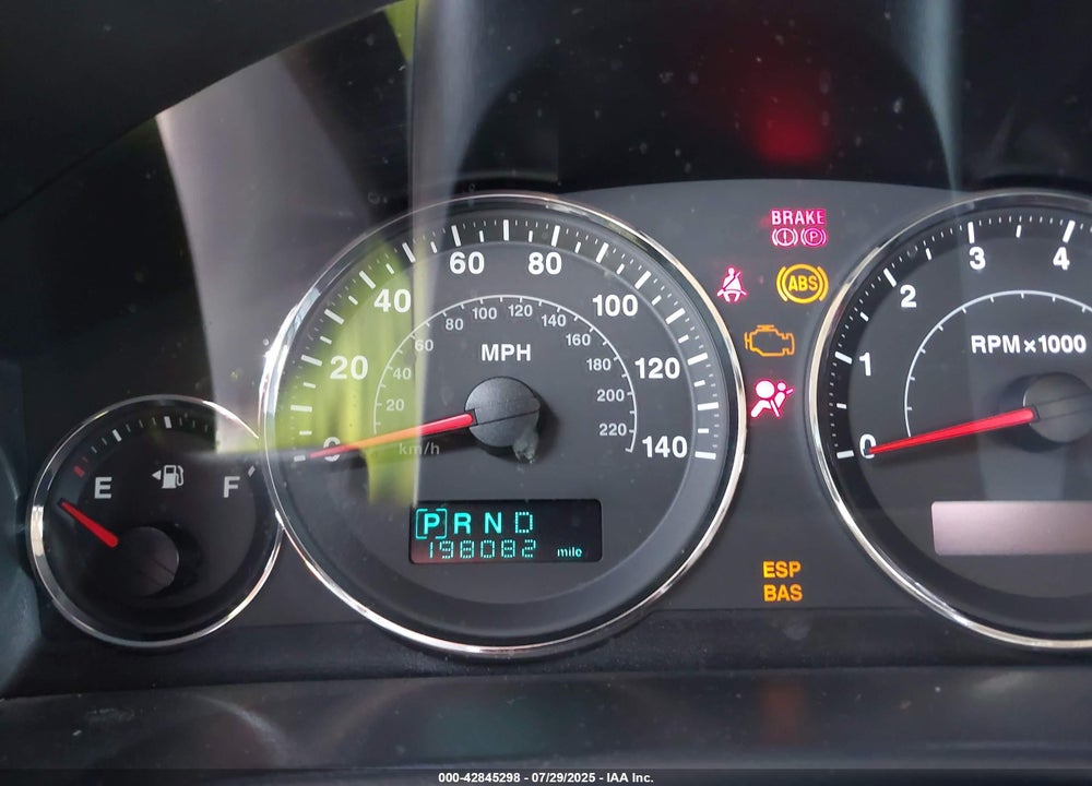 2006 JEEP COMMANDER VIN: 1J8HH48N76C219864