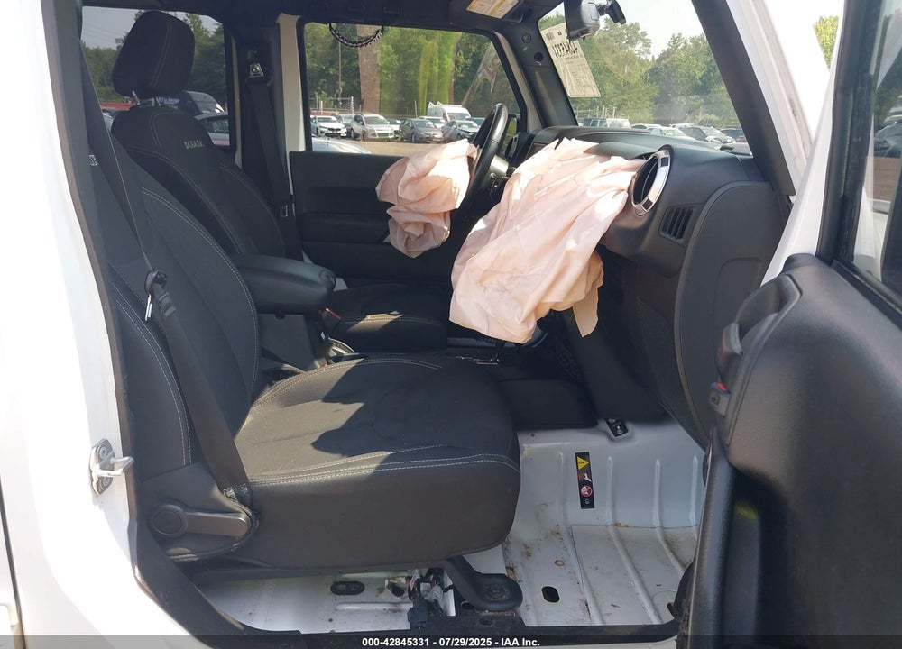 2018 JEEP WRANGLER UNLIMITED VIN: 1C4HJWEG0JL893733