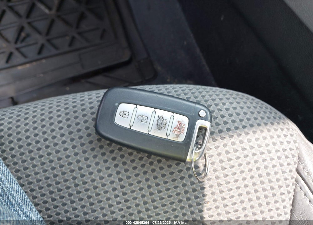 2013 HYUNDAI SONATA VIN: 5NPEC4AC1DH594541