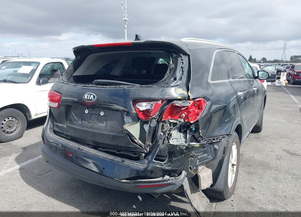 2017 KIA SORENTO VIN: 5XYPG4A30HG211702
