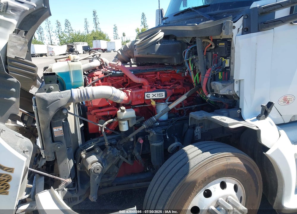 2022 KENWORTH T680 VIN: 1XKYD49X1NJ145973
