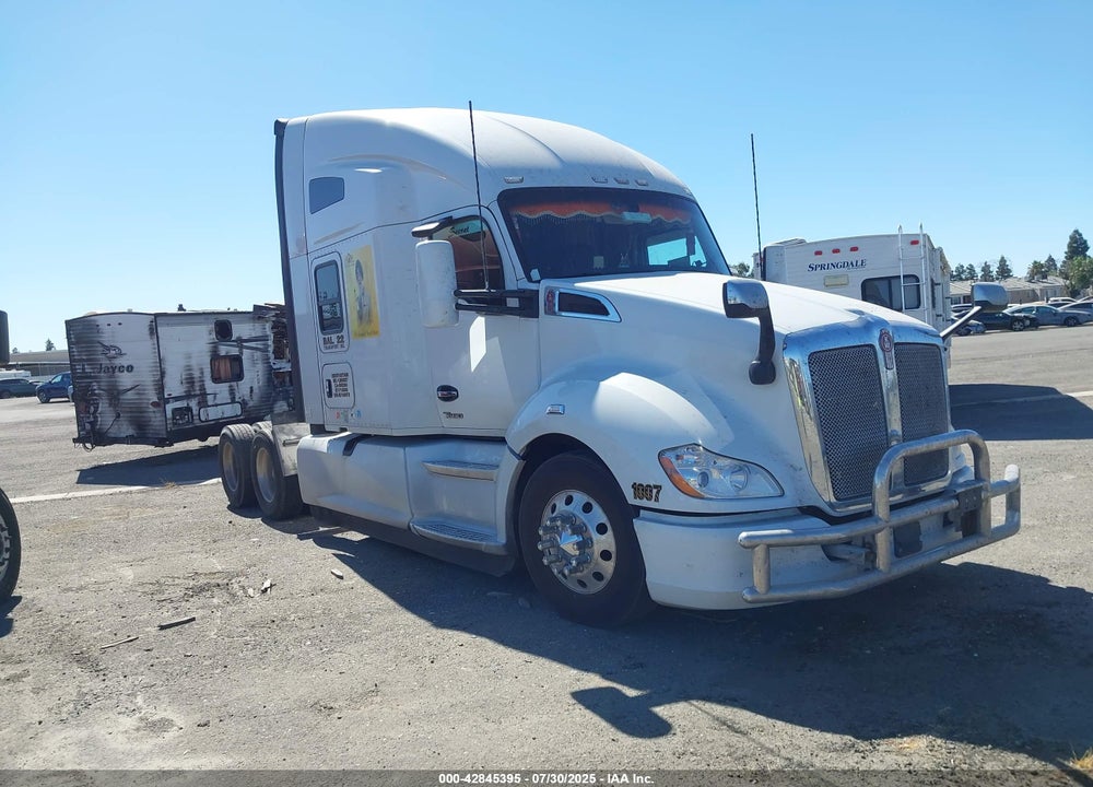 2022 KENWORTH T680 VIN: 1XKYD49X1NJ145973
