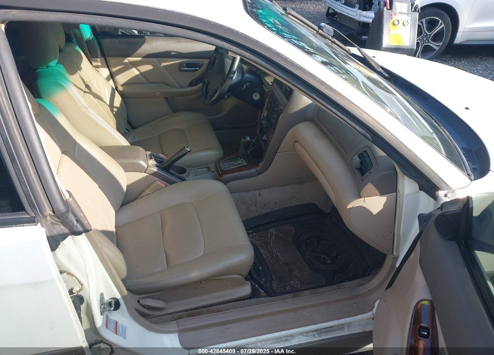 2001 SUBARU OUTBACK VIN: 4S3BH686917648958