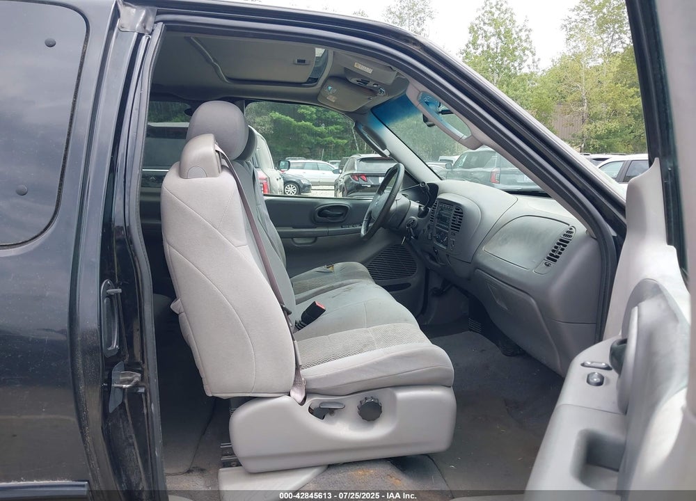 2003 FORD F-150 LARIAT/XL/XLT VIN: 1FTRX18L33NA44556