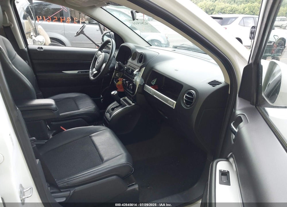 2014 JEEP COMPASS VIN: 1C4NJDEB7ED744277