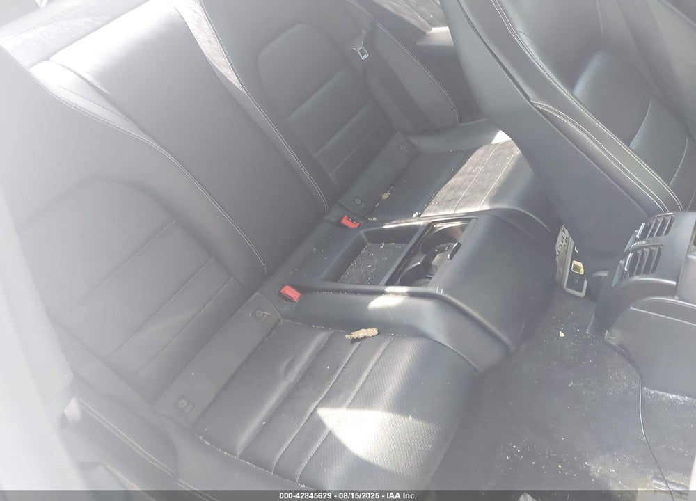 2013 MERCEDES-BENZ C CLASS VIN: WDDGJ4HBXDG151939