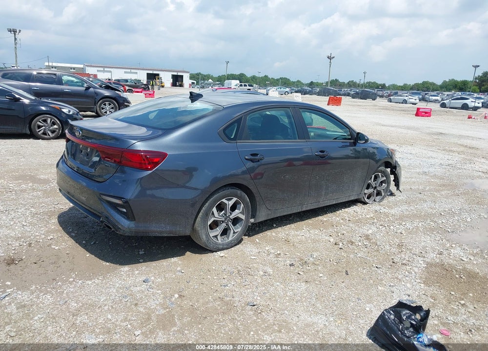 2020 KIA FORTE VIN: 3KPF24AD2LE202895