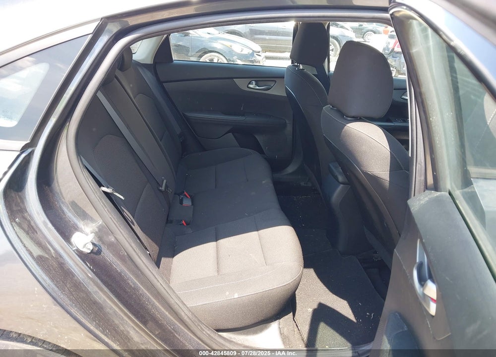 2020 KIA FORTE VIN: 3KPF24AD2LE202895