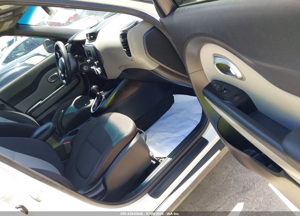 2015 KIA SOUL VIN: KNDJN2A27F7176769