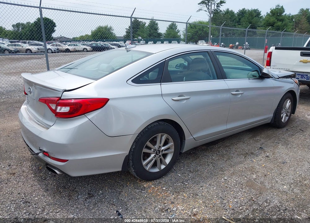 2016 HYUNDAI SONATA VIN: 5NPE24AF8GH351990
