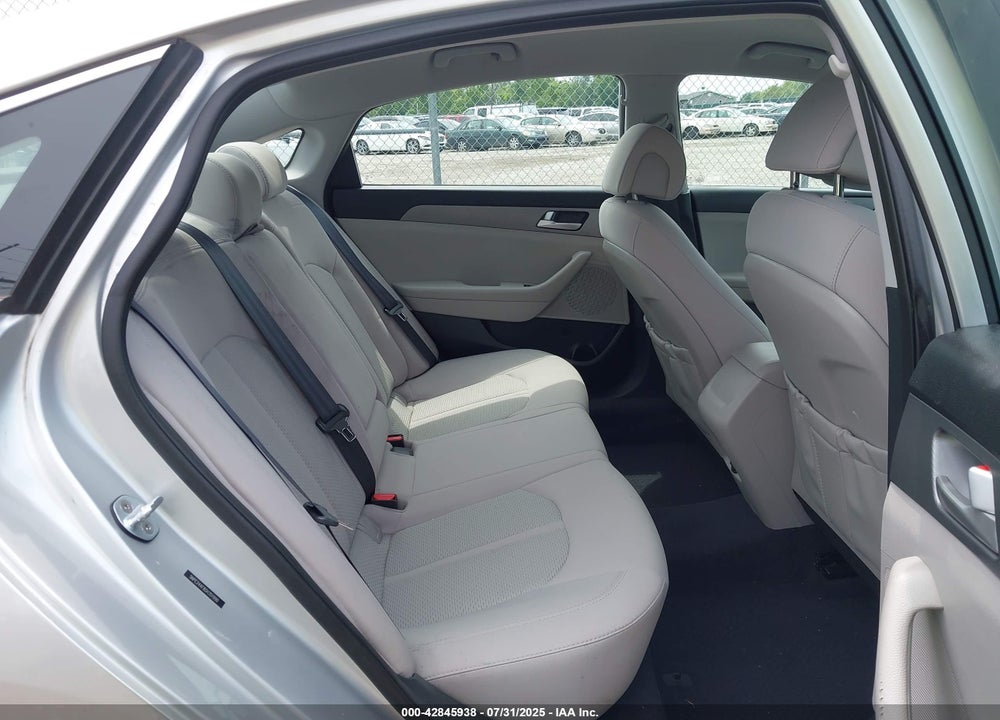 2016 HYUNDAI SONATA VIN: 5NPE24AF8GH351990