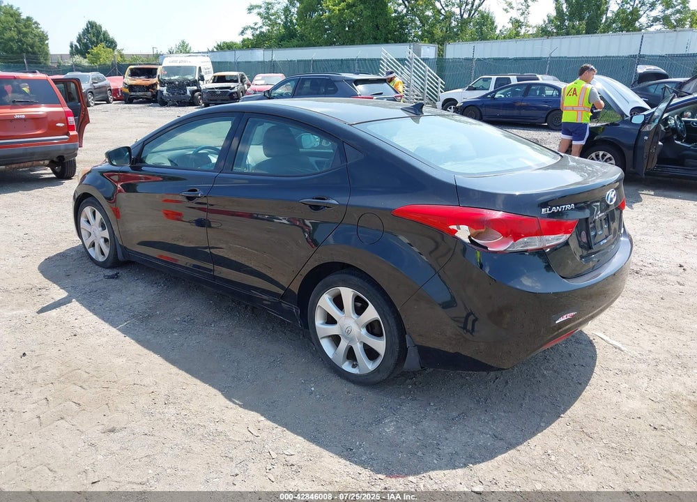 2013 HYUNDAI ELANTRA VIN: 5NPDH4AE7DH280598