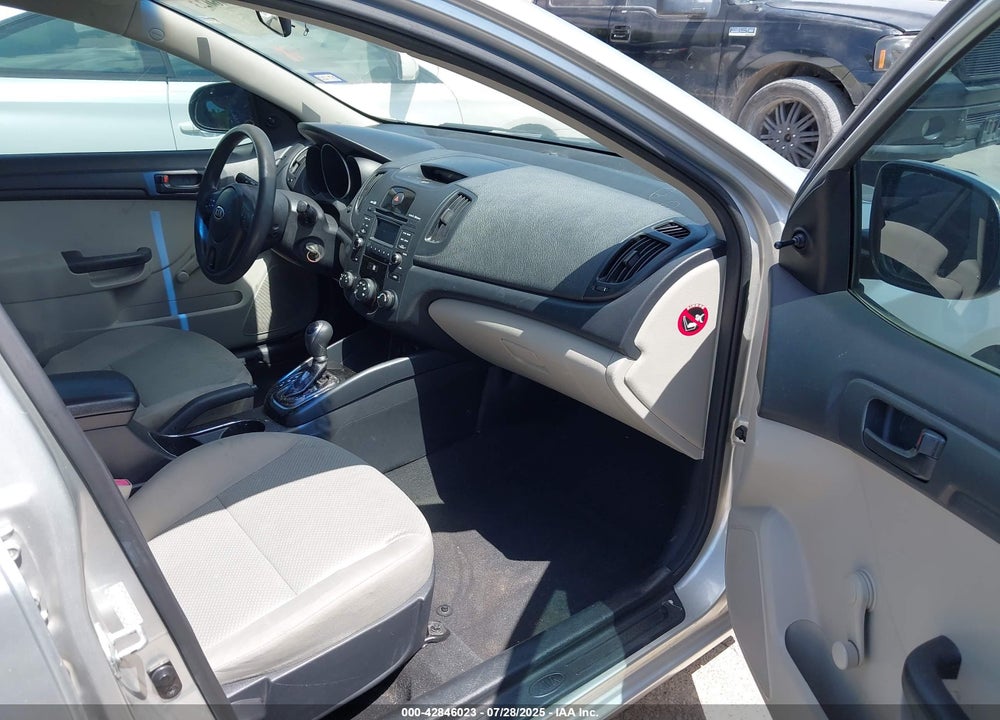 2011 KIA FORTE VIN: KNAFT4A23B5349648