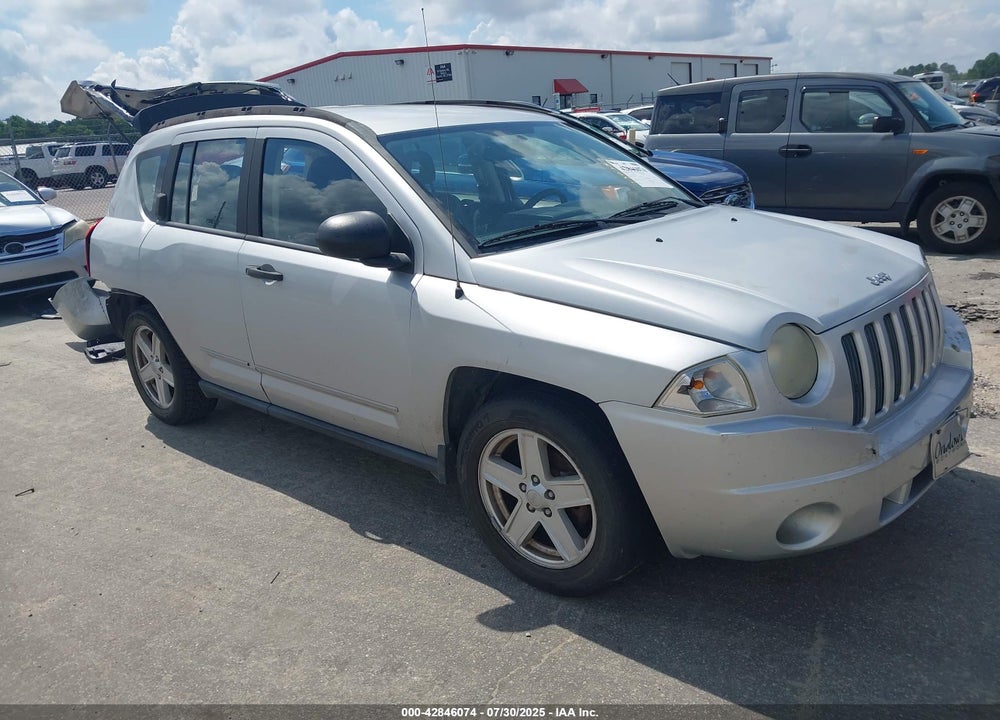 2008 JEEP COMPASS SPORT VIN: 1J8FT47W68D570164